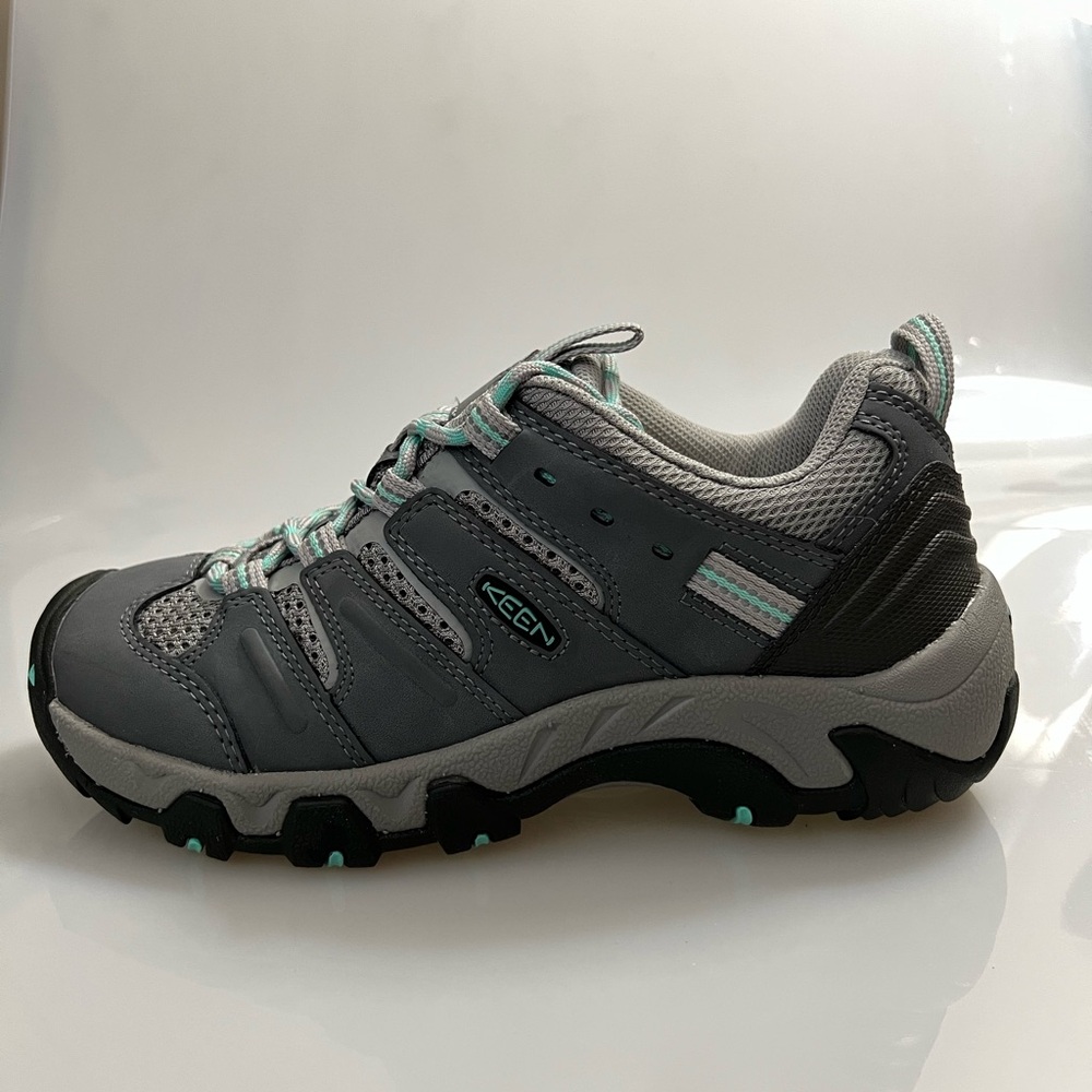 Keen Koven Waterproof Hiking Shoes